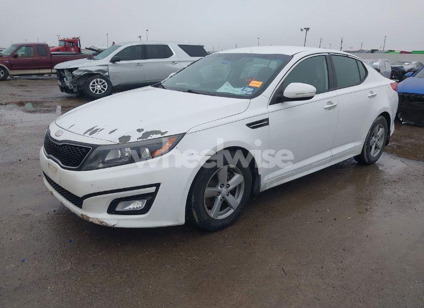 Photo 2 of 2014 Kia Optima LX (VIN 5XXGM4A77EG274758)
