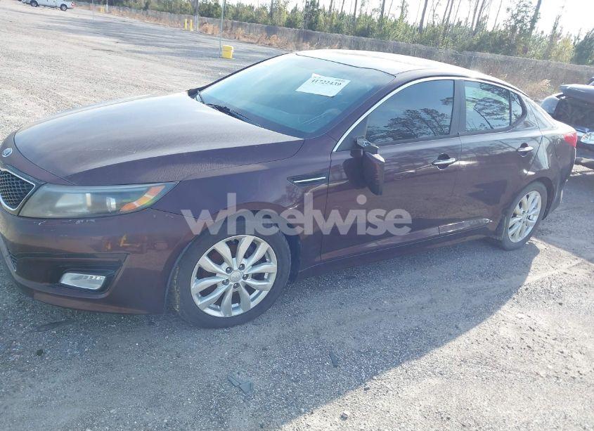 Photo 2 of 2014 Kia Optima LX (VIN 5XXGM4A77EG309069)