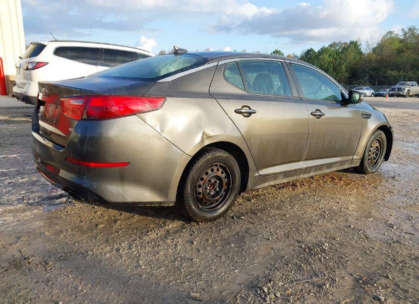 Photo 4 of 2014 Kia Optima LX (VIN 5XXGM4A77EG316975)