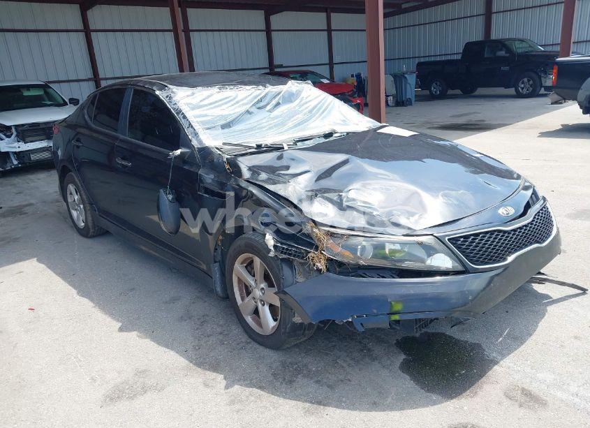 2014 Kia Optima LX (VIN 5XXGM4A77EG322243) main photo