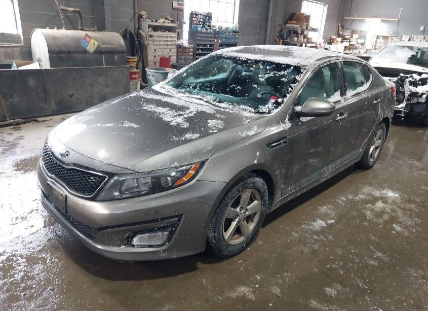 Photo 2 of 2014 Kia Optima LX (VIN 5XXGM4A77EG330309)