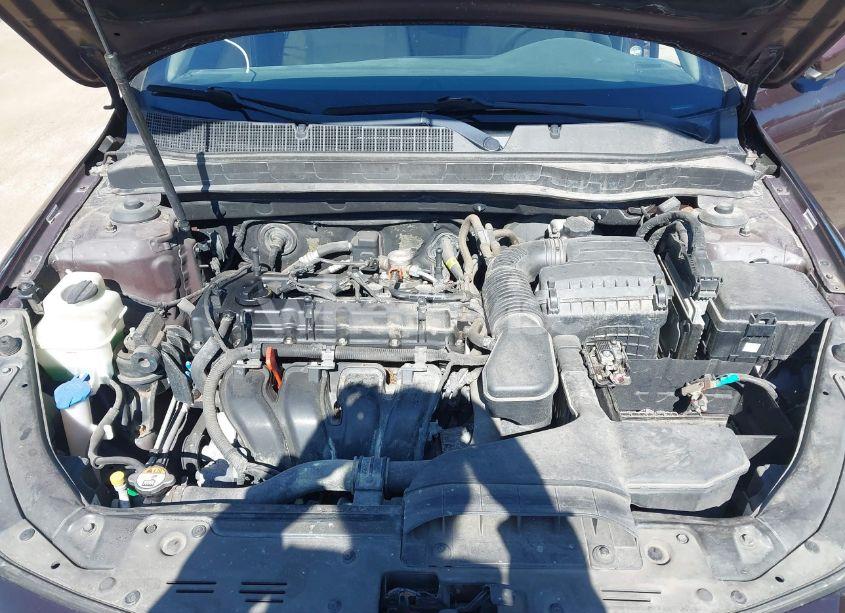 Photo 10 of 2014 Kia Optima LX (VIN 5XXGM4A77EG335381)