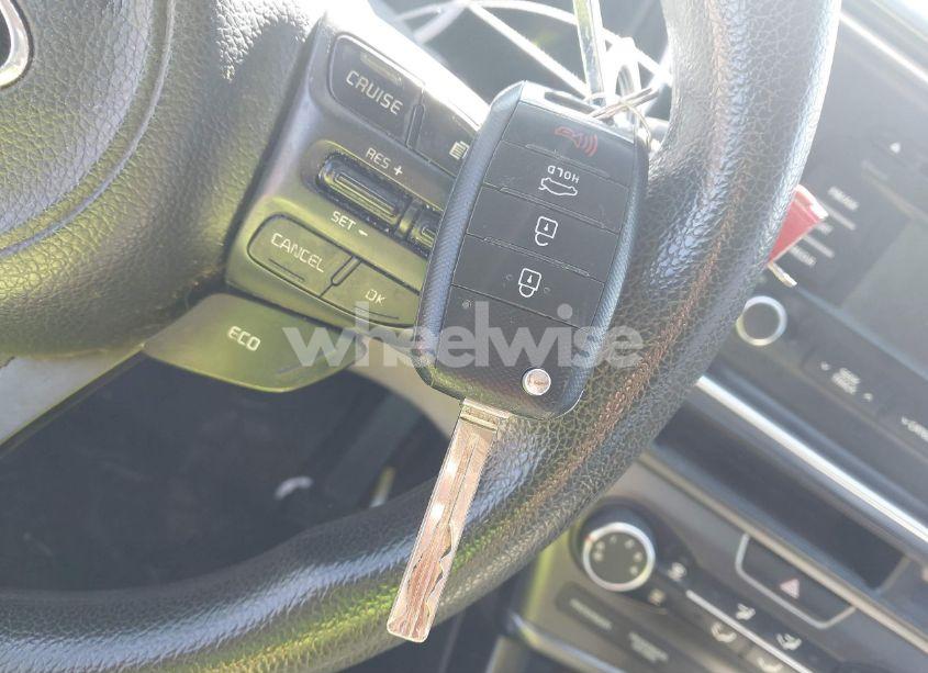 Photo 11 of 2014 Kia Optima LX (VIN 5XXGM4A77EG335381)