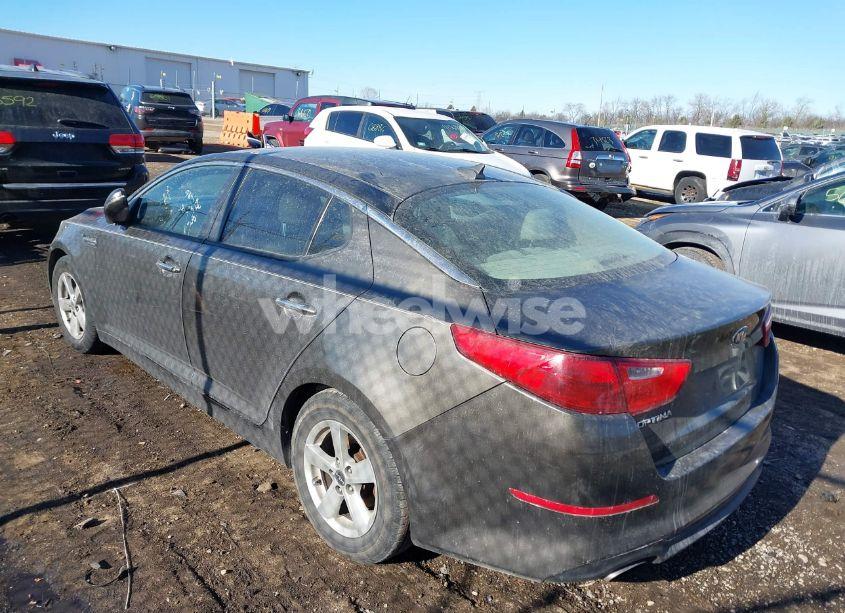 Photo 3 of 2014 Kia Optima LX (VIN 5XXGM4A77EG346428)
