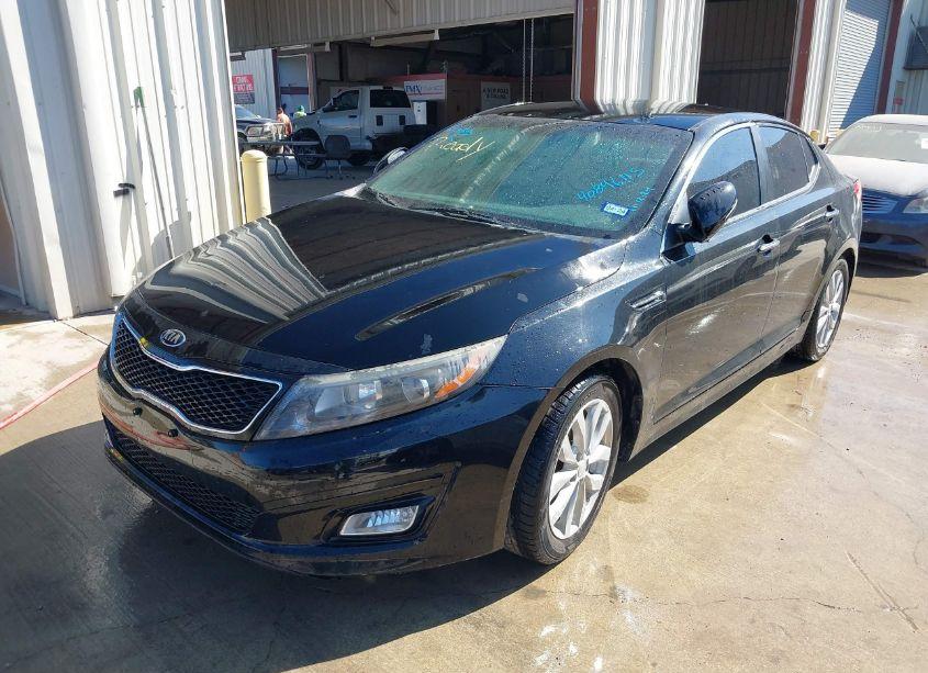 Photo 2 of 2015 Kia Optima LX (VIN 5XXGM4A77FG355051)
