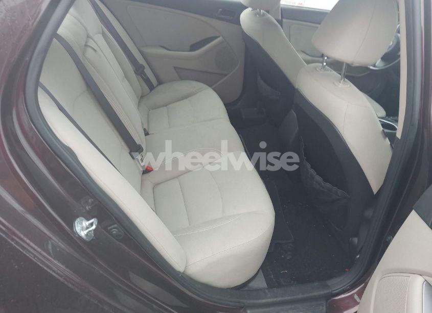 Photo 8 of 2015 Kia Optima LX (VIN 5XXGM4A77FG358029)