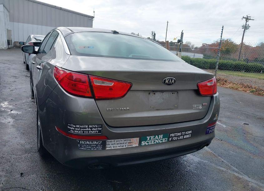 Photo 16 of 2015 Kia Optima LX (VIN 5XXGM4A77FG358807)