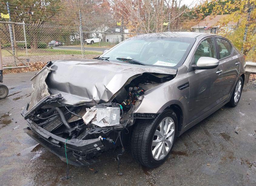 Photo 2 of 2015 Kia Optima LX (VIN 5XXGM4A77FG358807)