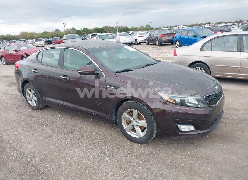 2015 Kia Optima LX (VIN 5XXGM4A77FG359729) main photo