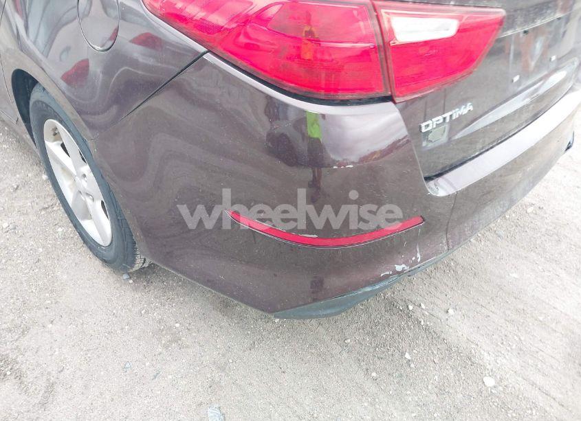 Photo 12 of 2015 Kia Optima LX (VIN 5XXGM4A77FG359729)