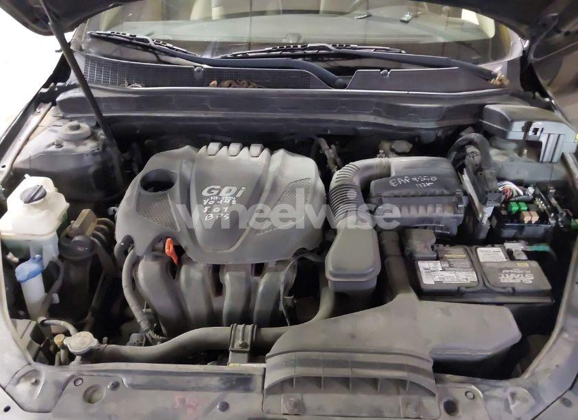 Photo 10 of 2015 Kia Optima LX (VIN 5XXGM4A77FG362940)