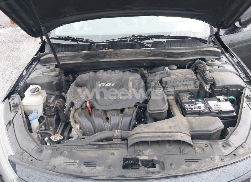 Photo 10 of 2015 Kia Optima LX (VIN 5XXGM4A77FG365689)