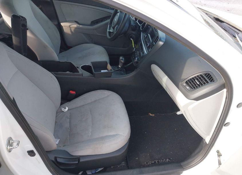 Photo 5 of 2015 Kia Optima LX (VIN 5XXGM4A77FG375056)