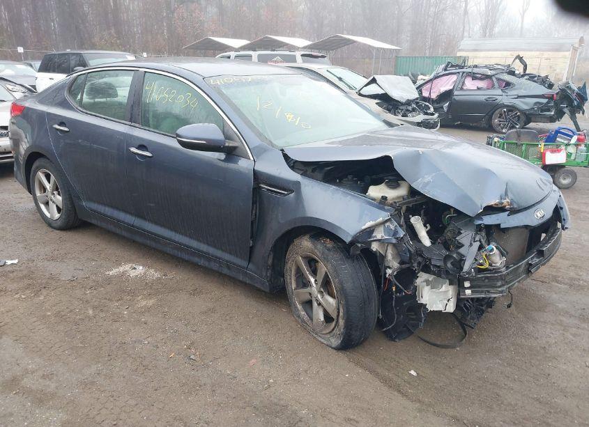 2015 Kia Optima LX (VIN 5XXGM4A77FG387174) main photo