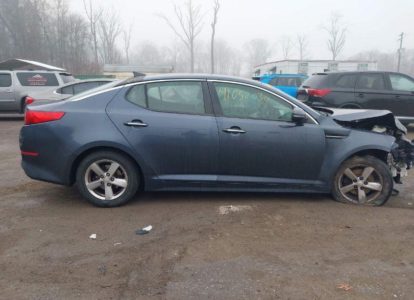 Photo 13 of 2015 Kia Optima LX (VIN 5XXGM4A77FG387174)