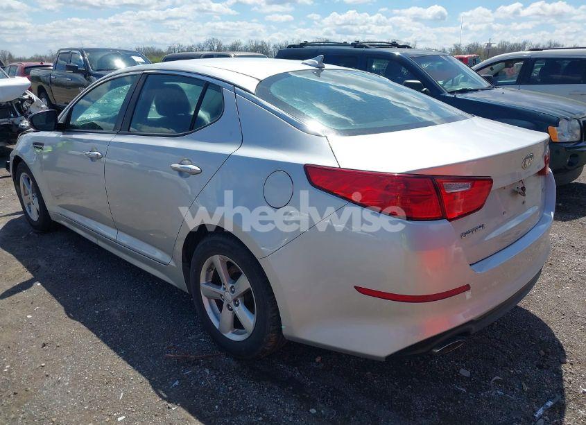 Photo 3 of 2015 Kia Optima LX (VIN 5XXGM4A77FG403342)