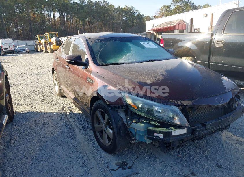 2015 Kia Optima LX (VIN 5XXGM4A77FG422313) main photo