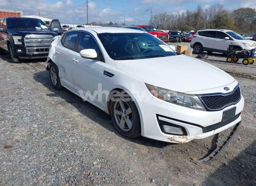 2015 Kia Optima LX (VIN 5XXGM4A77FG423249) main photo