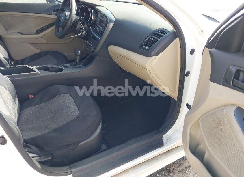 Photo 5 of 2015 Kia Optima LX (VIN 5XXGM4A77FG423249)