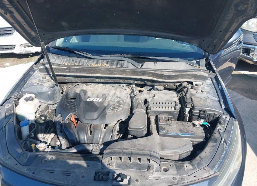 Photo 10 of 2015 Kia Optima LX (VIN 5XXGM4A77FG439242)