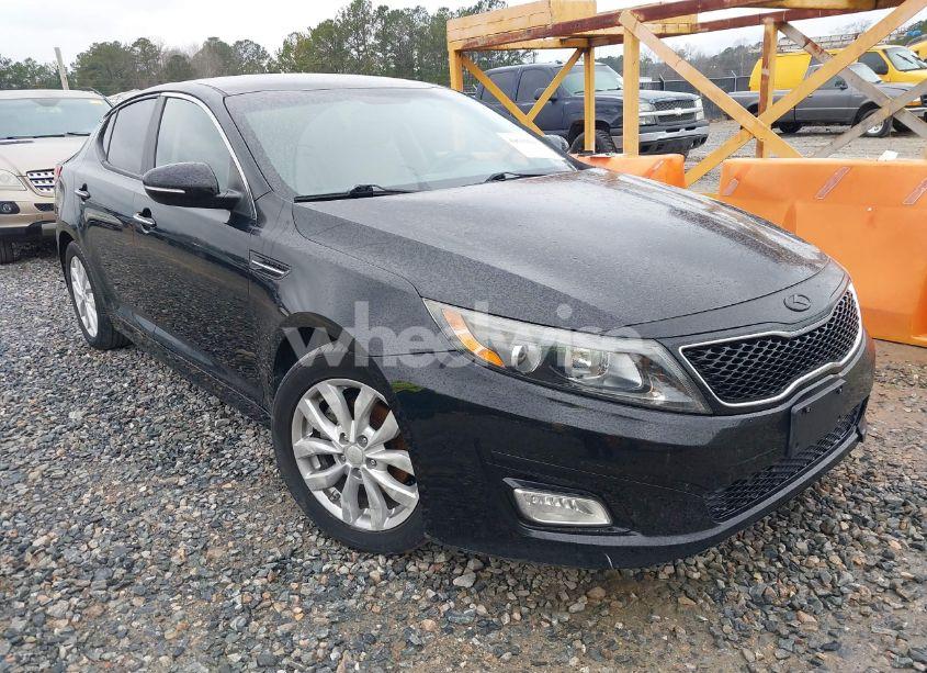 2015 Kia Optima LX (VIN 5XXGM4A77FG443937) main photo