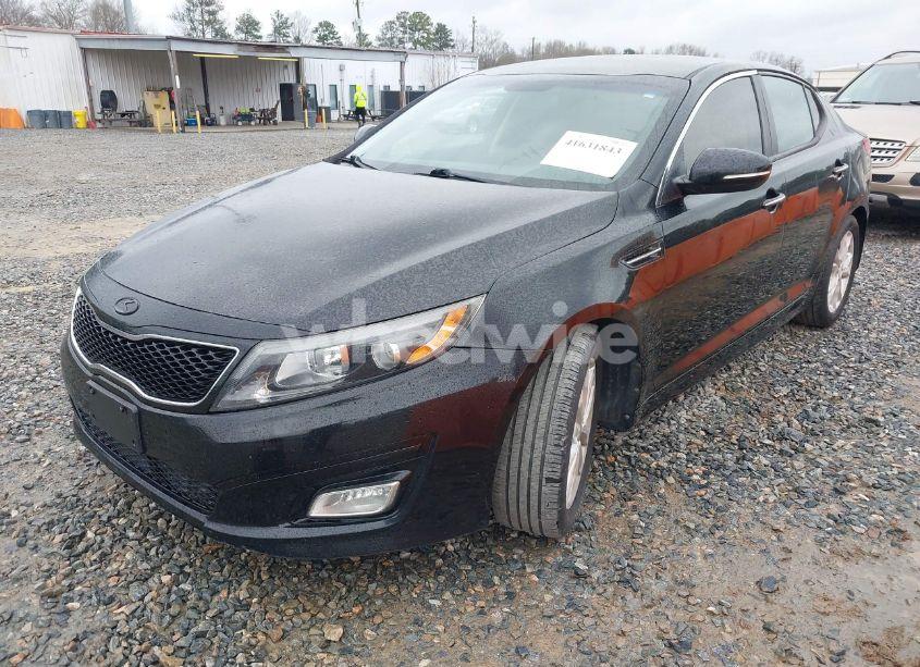 Photo 2 of 2015 Kia Optima LX (VIN 5XXGM4A77FG443937)