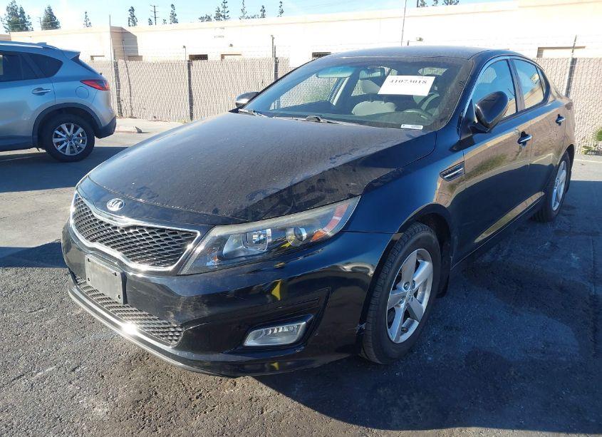 Photo 2 of 2015 Kia Optima LX (VIN 5XXGM4A77FG447020)