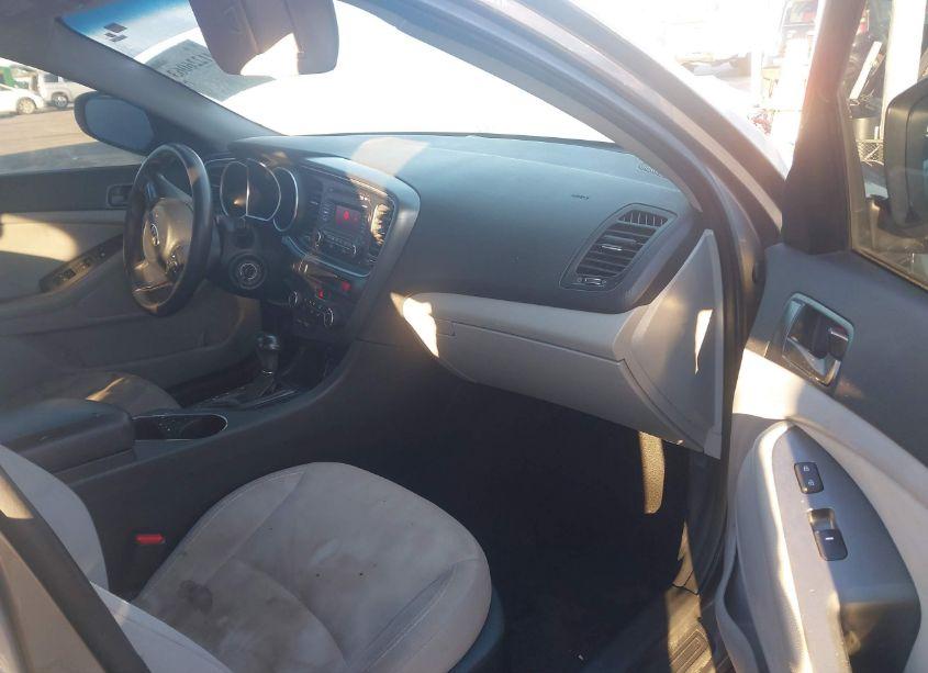 Photo 5 of 2015 Kia Optima LX (VIN 5XXGM4A77FG459684)