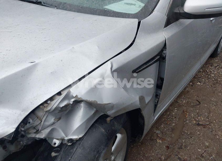 Photo 14 of 2015 Kia Optima LX (VIN 5XXGM4A77FG463573)