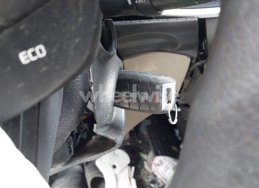 Photo 11 of 2015 Kia Optima LX (VIN 5XXGM4A77FG472242)