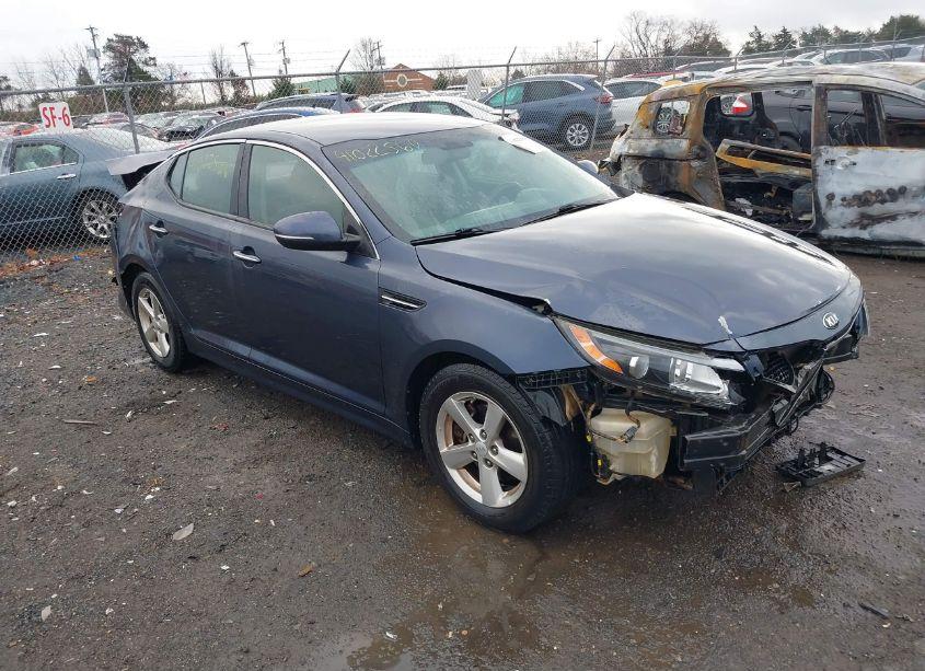 2015 Kia Optima LX (VIN 5XXGM4A77FG472581) main photo
