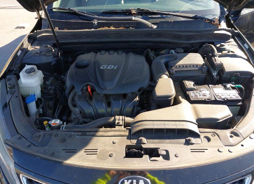 Photo 10 of 2015 Kia Optima LX (VIN 5XXGM4A77FG486111)