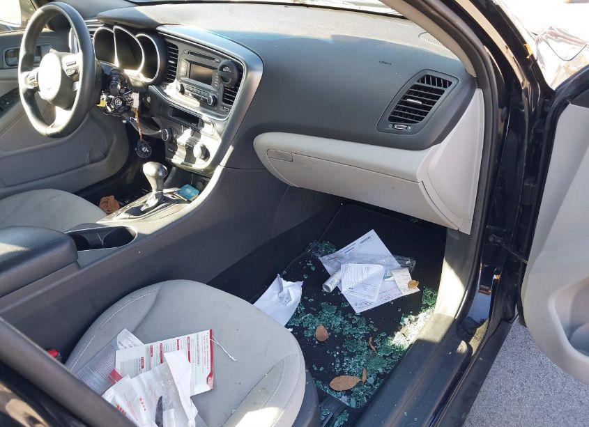 Photo 5 of 2015 Kia Optima LX (VIN 5XXGM4A77FG486111)