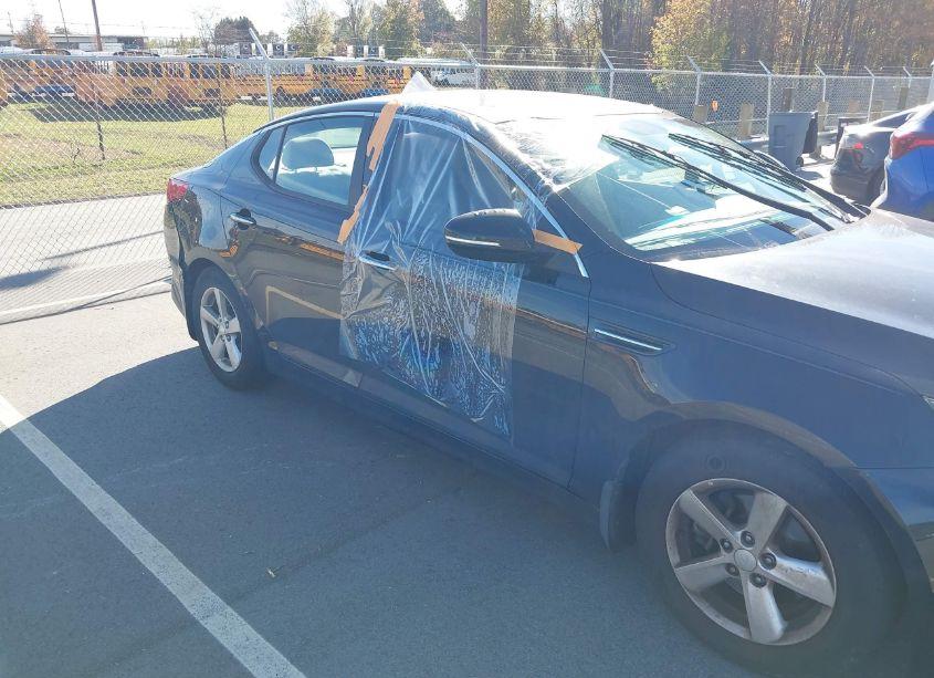 Photo 6 of 2015 Kia Optima LX (VIN 5XXGM4A77FG486111)