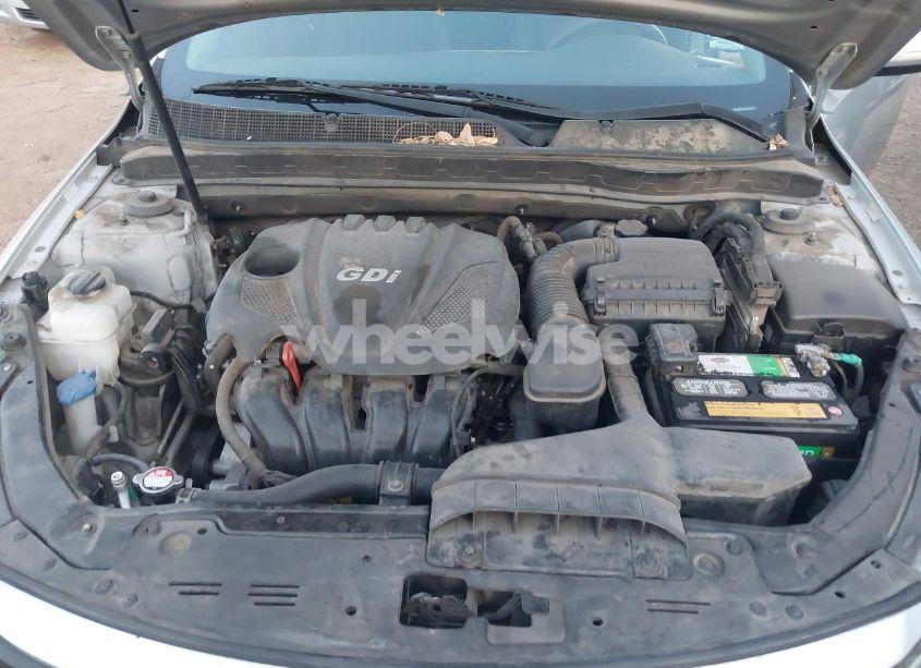 Photo 10 of 2015 Kia Optima LX (VIN 5XXGM4A77FG487730)