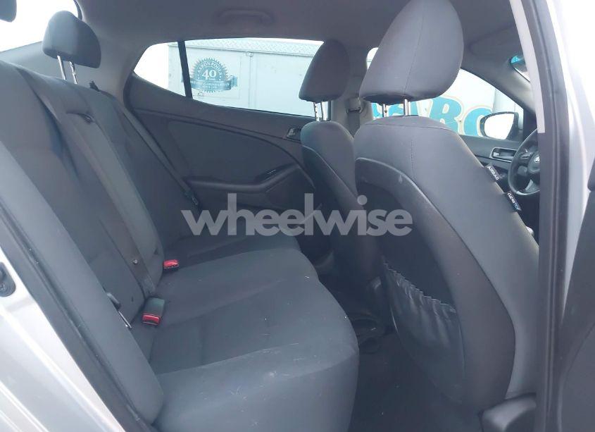 Photo 8 of 2015 Kia Optima LX (VIN 5XXGM4A77FG487730)