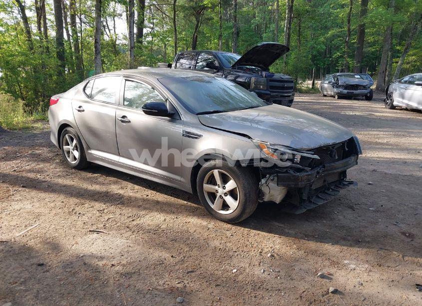 2015 Kia Optima LX (VIN 5XXGM4A77FG511699) main photo