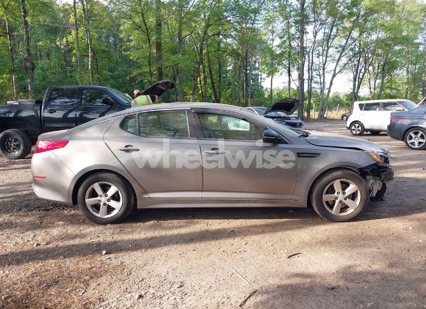 Photo 14 of 2015 Kia Optima LX (VIN 5XXGM4A77FG511699)