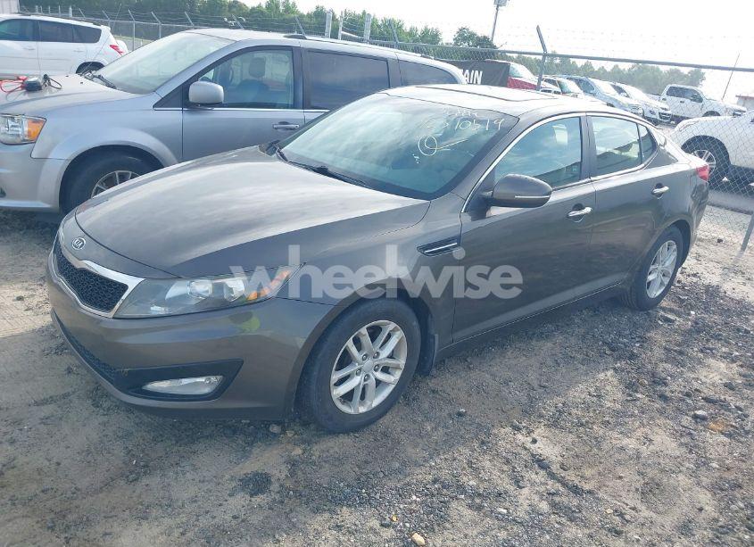 Photo 2 of 2012 Kia Optima LX (VIN 5XXGM4A78CG044997)