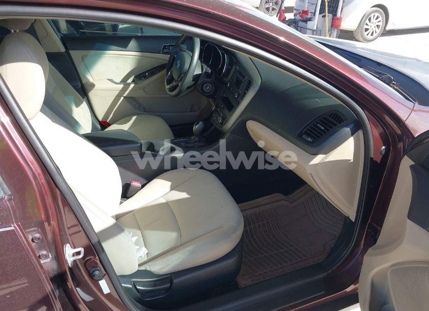 Photo 5 of 2012 Kia Optima LX (VIN 5XXGM4A78CG047723)