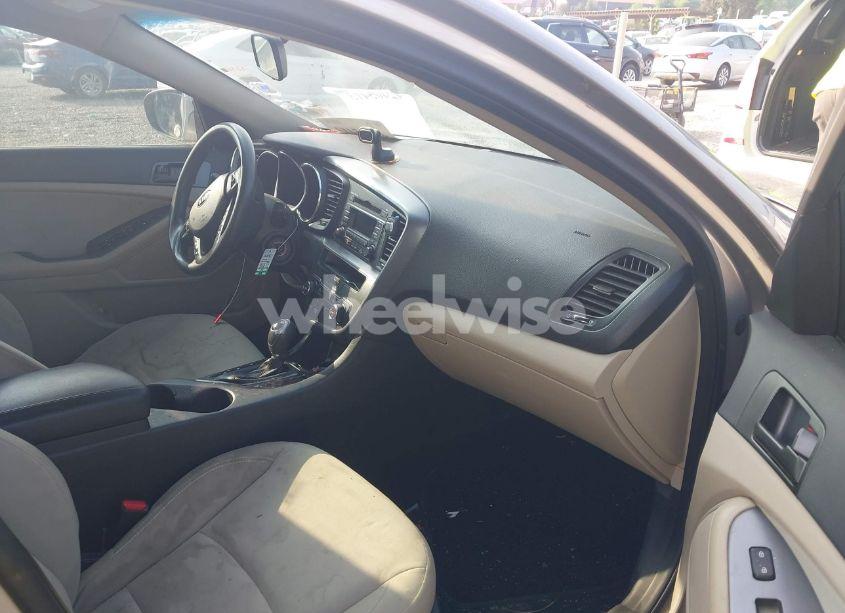 Photo 5 of 2012 Kia Optima LX (VIN 5XXGM4A78CG056485)