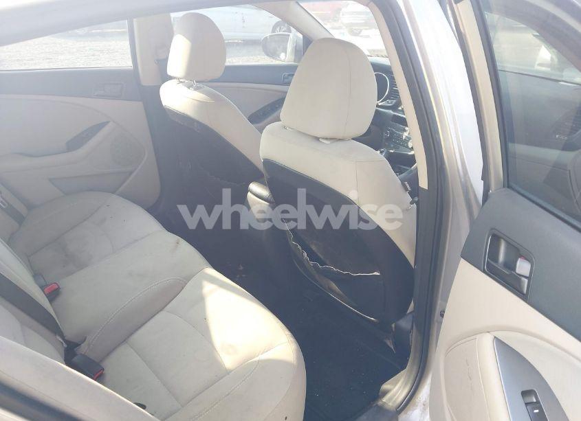 Photo 8 of 2012 Kia Optima LX (VIN 5XXGM4A78CG056485)