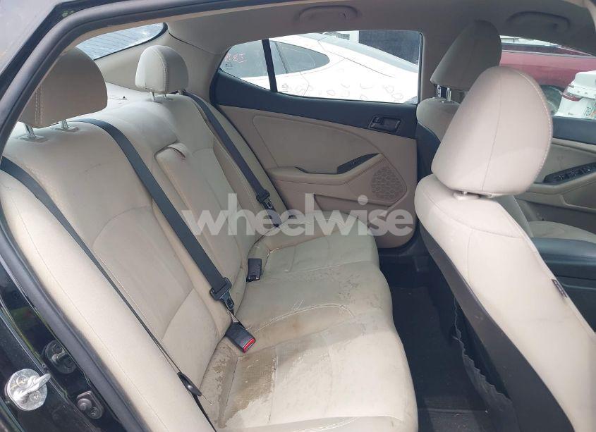 Photo 8 of 2012 Kia Optima LX (VIN 5XXGM4A78CG063887)