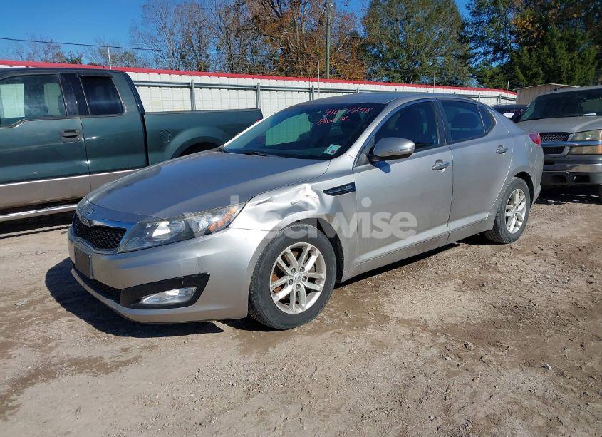 Photo 2 of 2012 Kia Optima LX (VIN 5XXGM4A78CG067194)