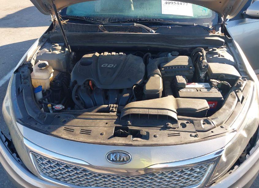 Photo 10 of 2012 Kia Optima LX (VIN 5XXGM4A78CG069205)