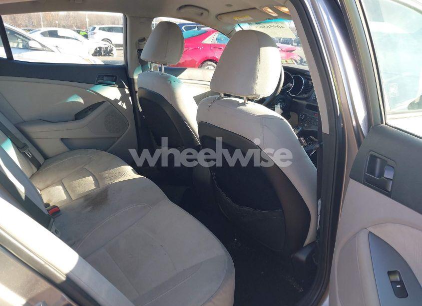 Photo 8 of 2012 Kia Optima LX (VIN 5XXGM4A78CG075585)