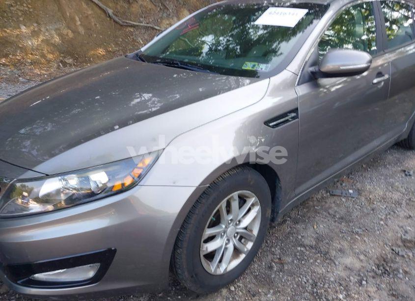 Photo 13 of 2012 Kia Optima LX (VIN 5XXGM4A78CG077062)