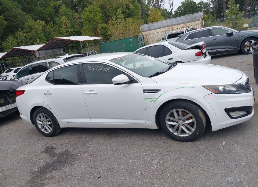 Photo 13 of 2013 Kia Optima LX (VIN 5XXGM4A78DG156992)