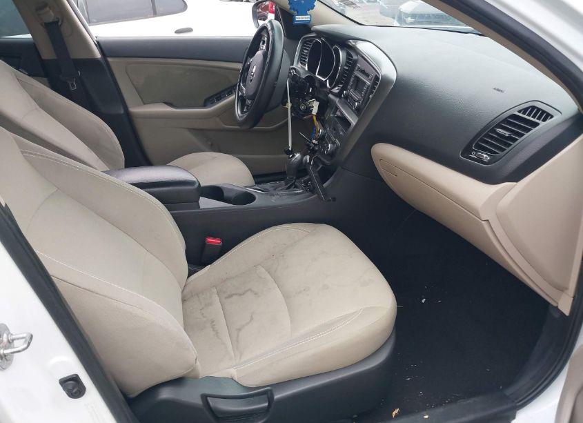 Photo 5 of 2013 Kia Optima LX (VIN 5XXGM4A78DG156992)