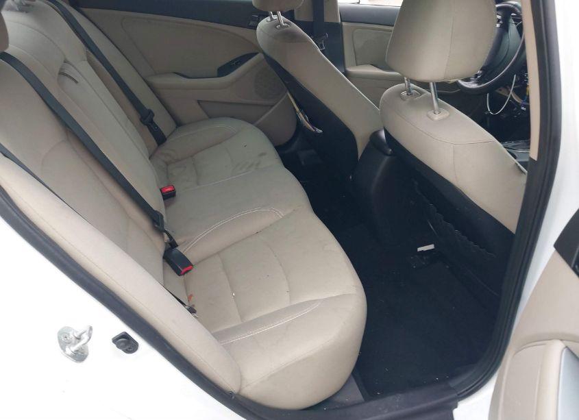 Photo 8 of 2013 Kia Optima LX (VIN 5XXGM4A78DG156992)